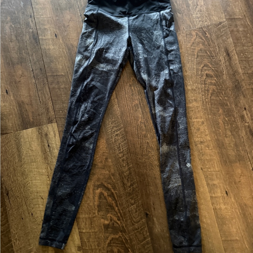 lululemon athletica Black and Gray Leggings sequin snake print